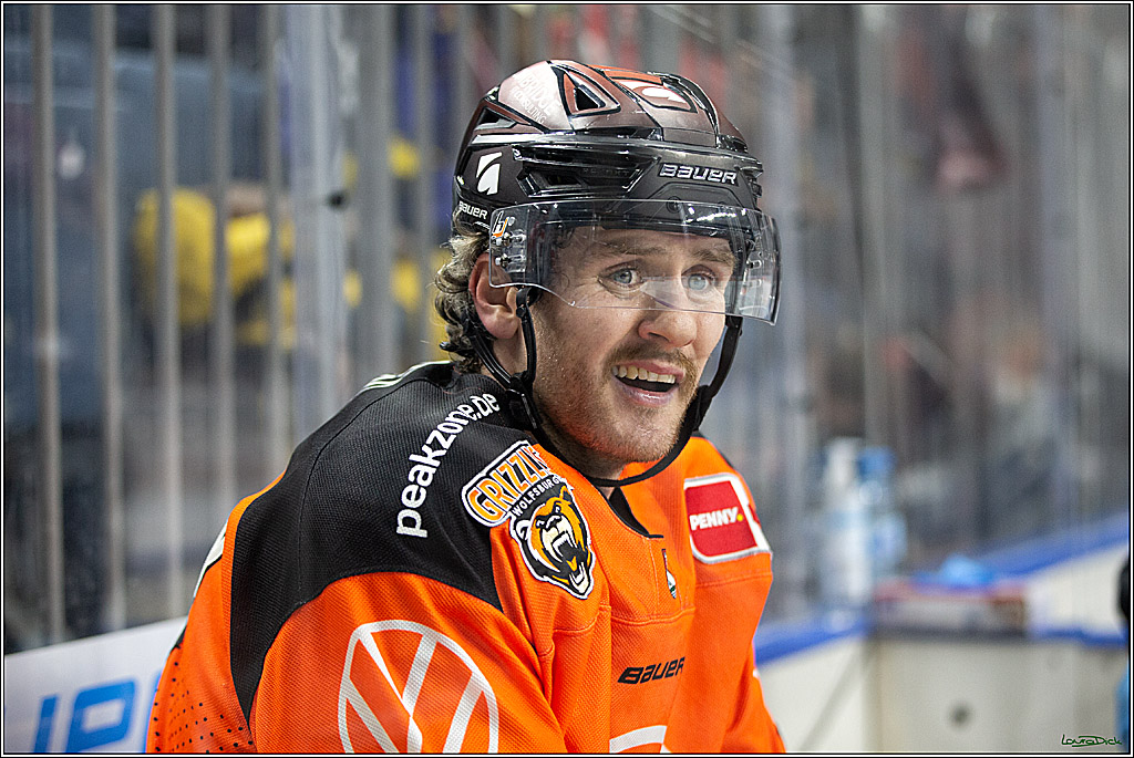 PENNY DEL; Koelner Haie- Fishtown Pinguins Bremerhaven; Koeln, 25.11.2021